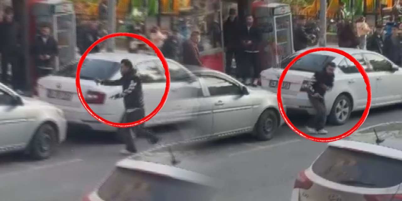 Bıçaklı saldırgan dehşeti kamerada!