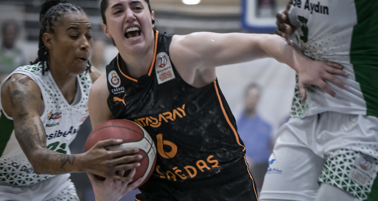 Galatasaray seriyi 2-0’a taşıdı! Yarı finale çıktı