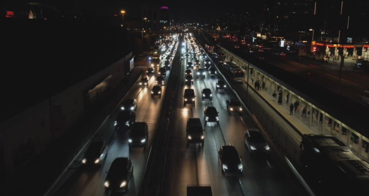 İstanbul’da gece trafiği: Yoğunluk yüzde 62’ye ulaştı