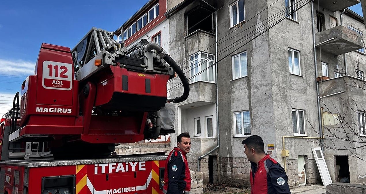 Kayseri’de binada çıkan yangında 2 kişi etkilendi