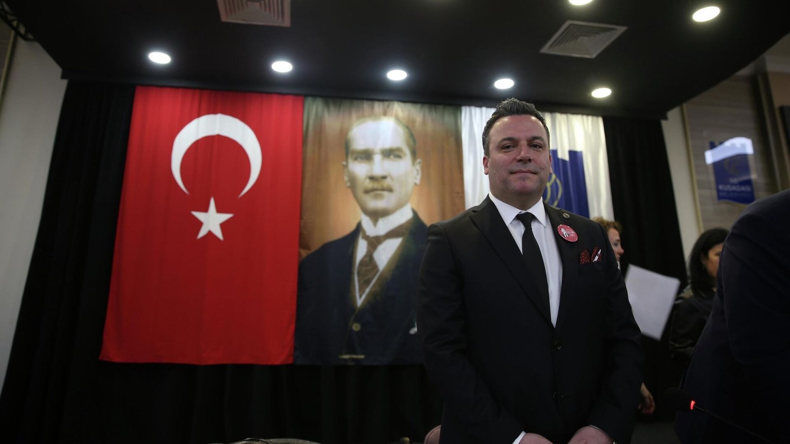 Ömer Günel tutuklanmıştı: Kuşadası Belediye Başkan Vekili belli oldu