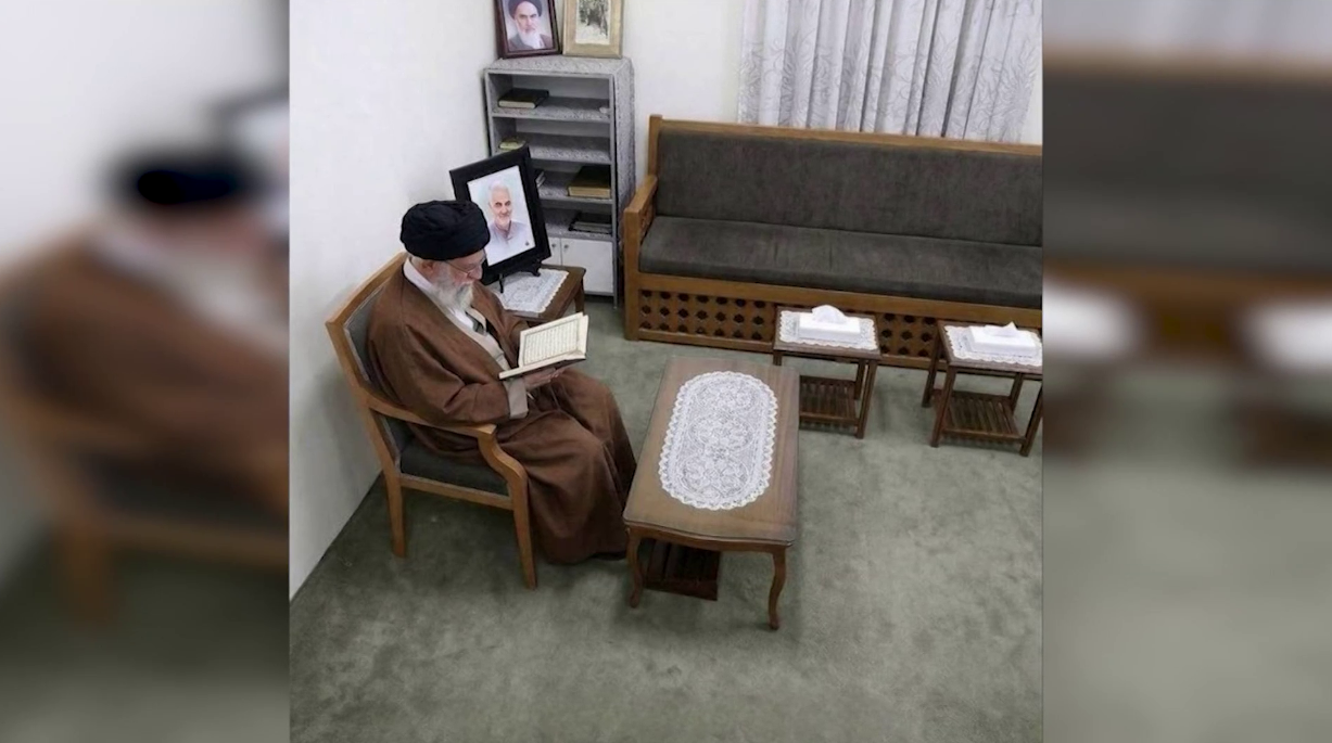 Saldırıdan dakikalar önce. İran Hamaney’in son fotoğrafını paylaştı