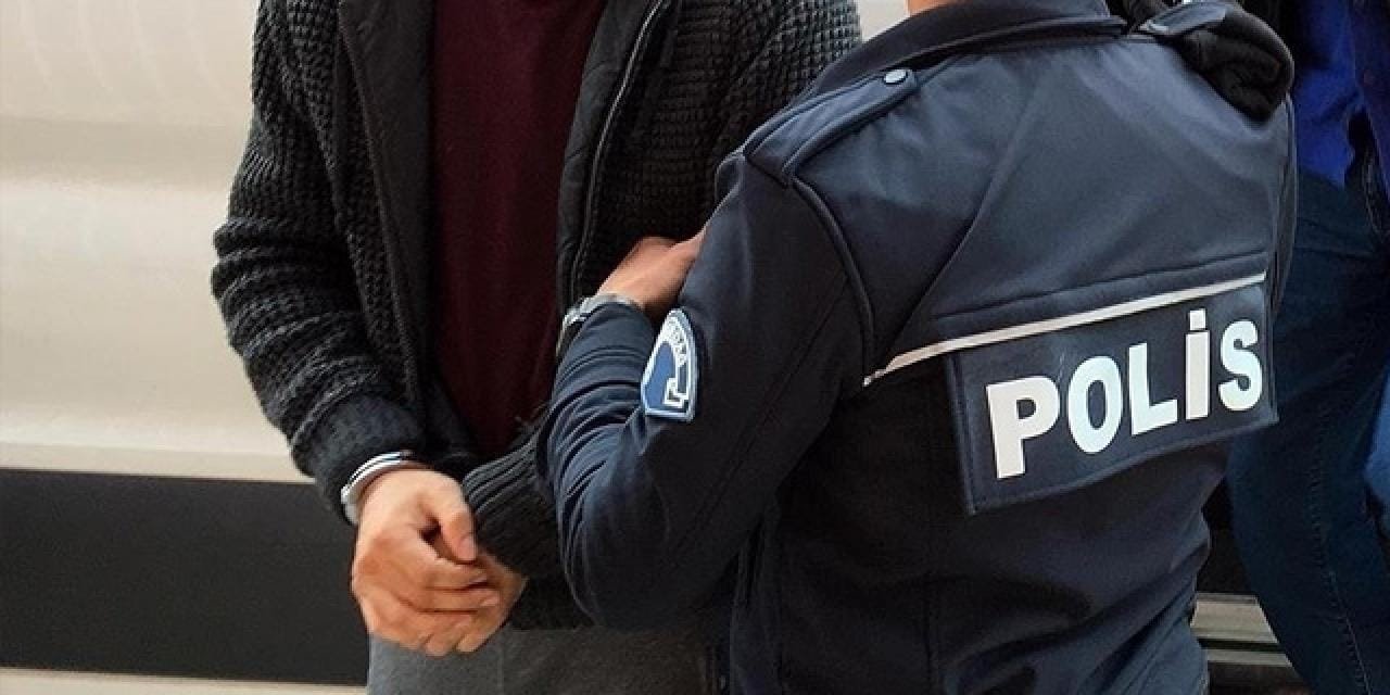 1’i eski polis 2 FETÖ firarisi yakalandı