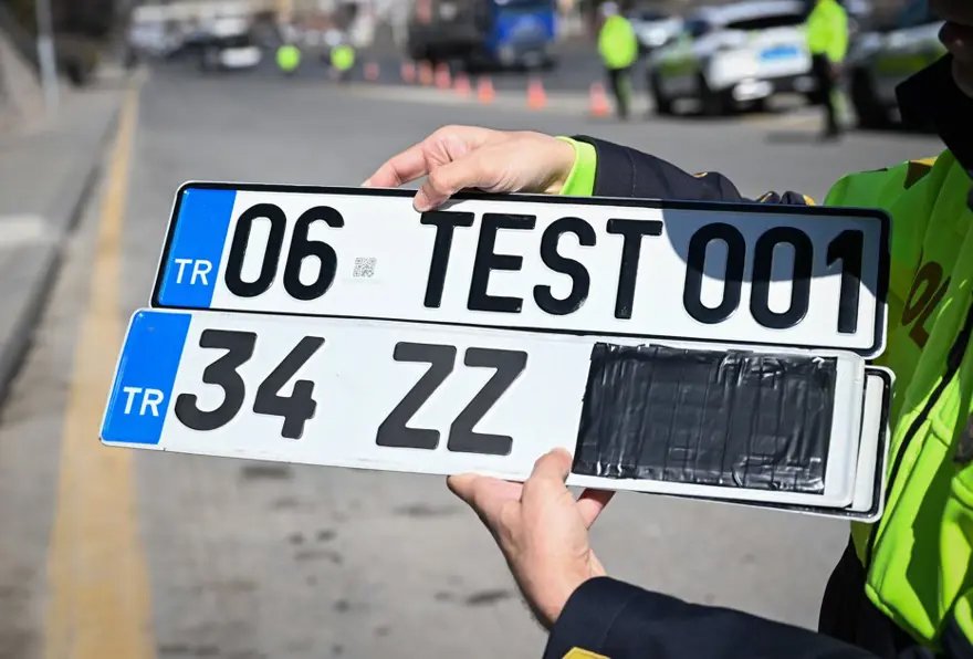 APP plakayı şoförler odası ücretsiz değiştirecek. Yönetmelik yayınlandı