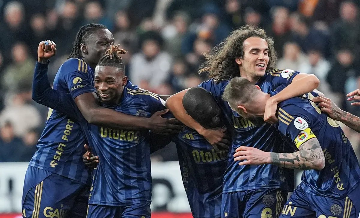 Fenerbahçe, Kayseri’de farklı kazandı