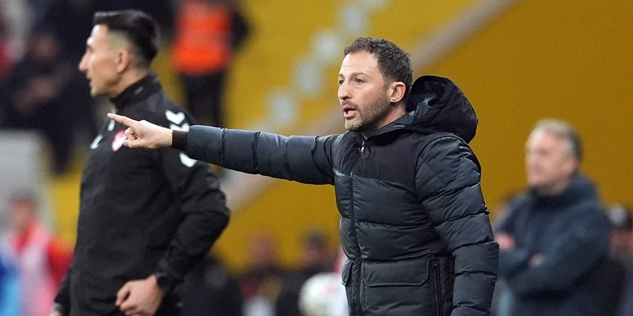 Fenerbahçe’de 4 gollü galibiyetin ardından Tedesco soyunma odasında uyardı