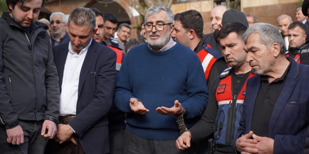 ‘Jet Fadıl’ özel izinle annesinin cenazesine katıldı