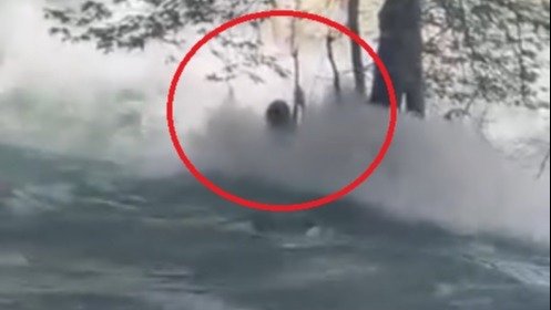 Mersin’de Berdan Çayı’na atlayan genç, suda kayboldu