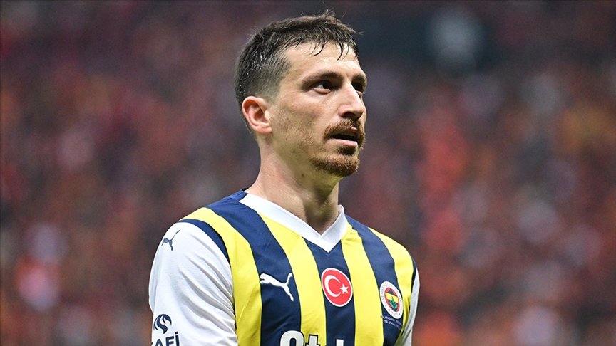 Mert Hakan Yandaş’a 12 ay hak mahrumiyeti cezası. Fenerbahçe’den açıklama