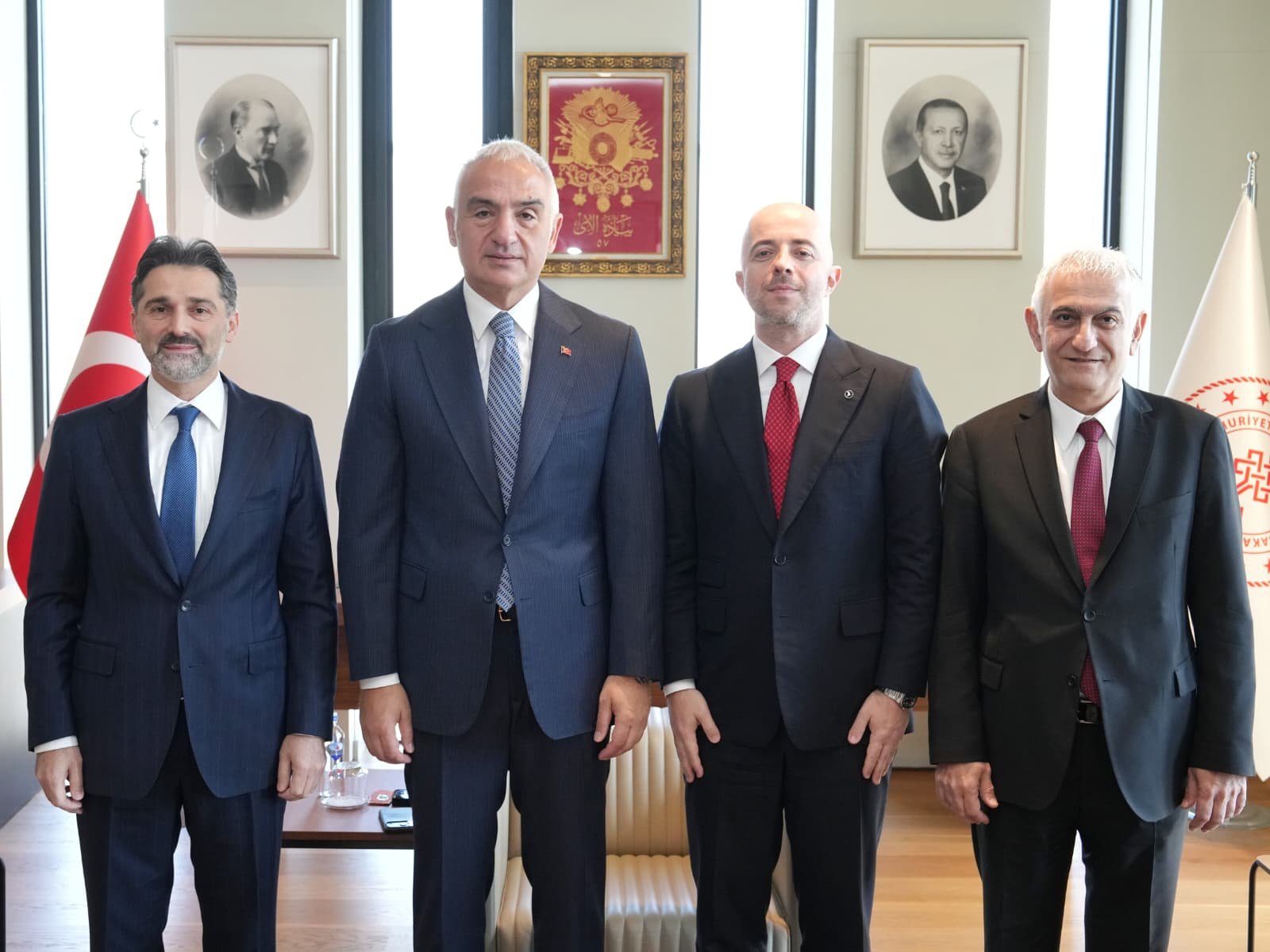 Türkiye’nin küresel erişimi için kritik zirve. Bakanlık ve THY yeni dönemi başlatıyor