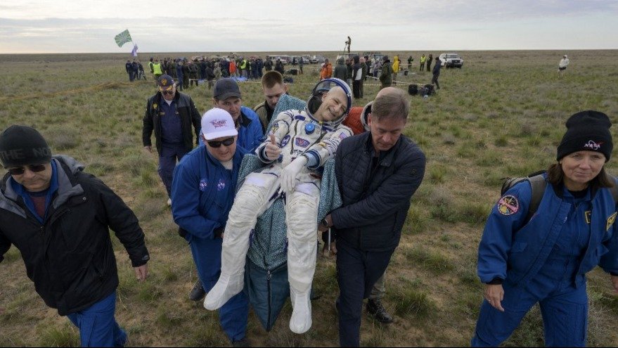 Uzay insan vücuduna ne yapar? 10 günlük Ay görevi başlıyor