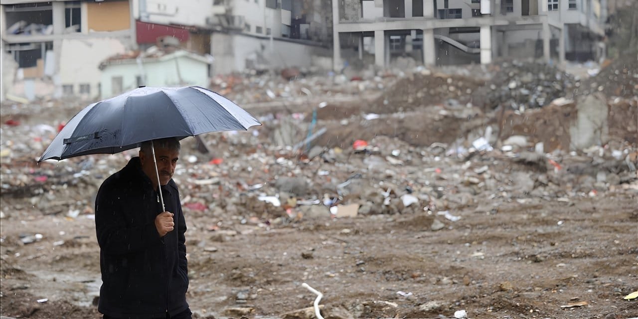 Yağmur depremi tetikler mi? Bilim insanları yanıtladı