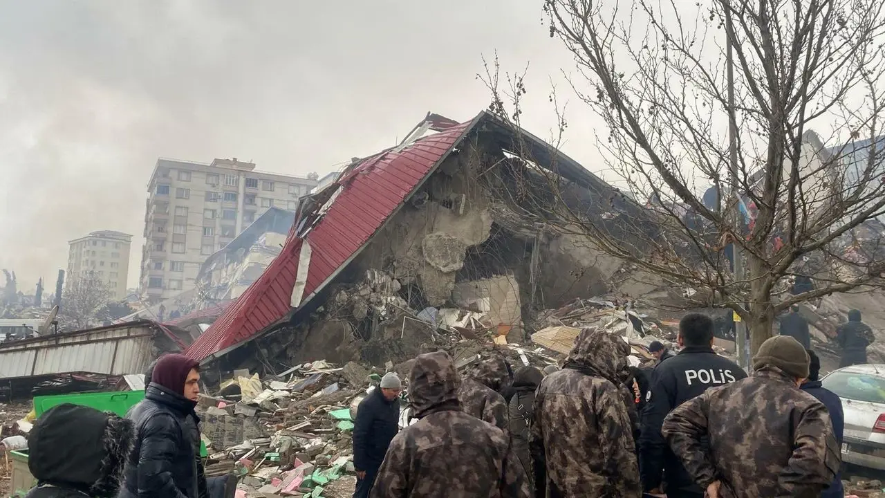 77 kişiye mezar olan Hünkar Apartmanı’nın müteahhidi hakkında karar