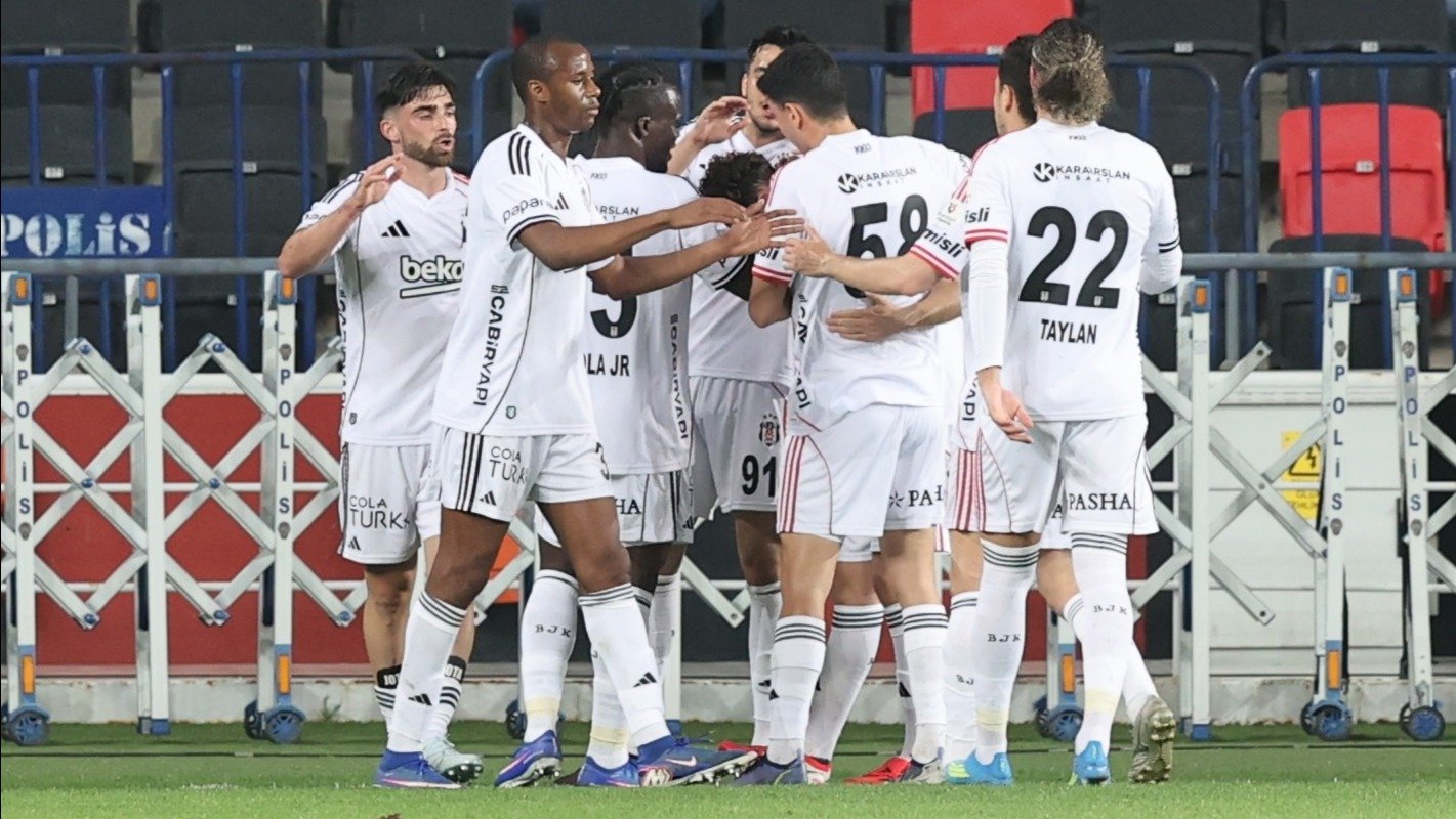 Beşiktaş’ta korkutan sakatlık. Beyin sarsıntısı ve değişiklik