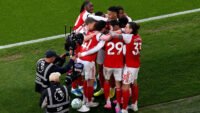 Premier Lig’de Arsenal 22 sene sonra şampiyon